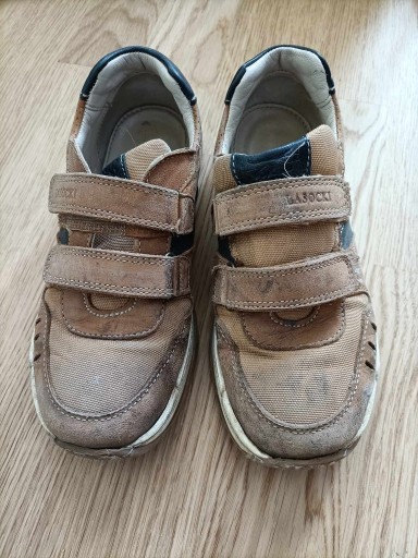 Zdjęcie oferty: Buty półbuty Lasocki r. 33