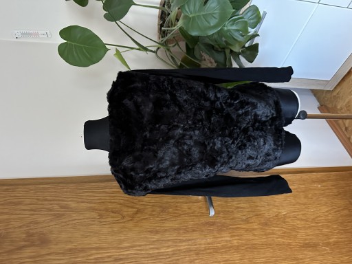 Zdjęcie oferty: Zara M 38 sweter czarny miś BLACK ciepły