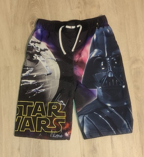 Zdjęcie oferty: Spodenki Star Wars r. 4-5 lat lato NOWE George