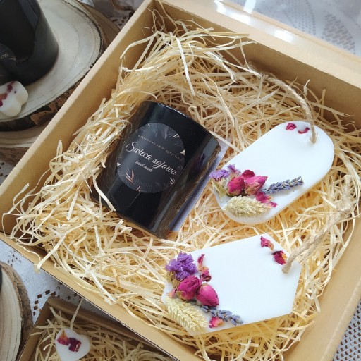 Zdjęcie oferty: Box zapachowy hand made sojowa świeca zawieszka