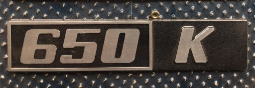 Zdjęcie oferty: Fiat 126p 650 K emblemat znaczek oryginał nowy