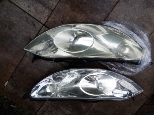 Zdjęcie oferty: Lampy przednie Halogenowe do Peugeota 407