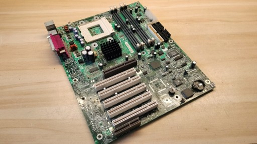 Zdjęcie oferty: Płyta główna Intel D850GB (PGA/Socket 423) RDRAM