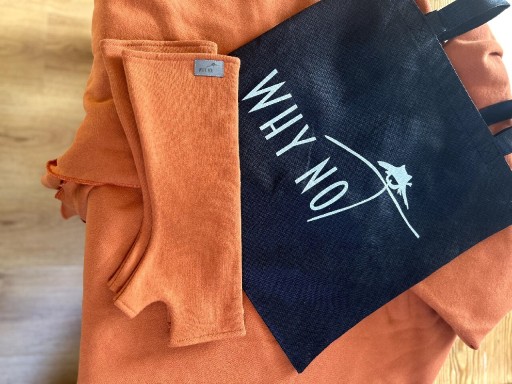 Zdjęcie oferty: Szal z kapturem i rekawiczkami