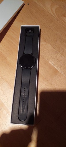 Zdjęcie oferty: Samsung Galaxy Watch 4