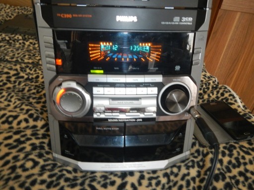 Zdjęcie oferty: wieża Philips fw-c390