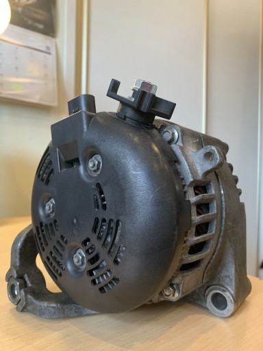 Zdjęcie oferty: Alternator BMW 12317605478