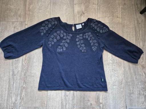 Zdjęcie oferty: Swetr z haftowanymi liści Vackpot r.L