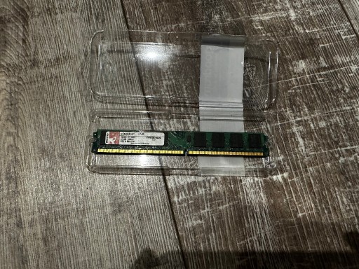 Zdjęcie oferty: PAMIEĆ DDR2 2GB DDR2 KVR800D2N6/2G