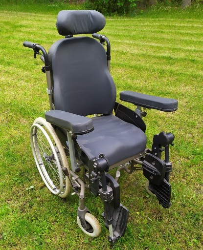 Zdjęcie oferty: wózek inwalidzki ręczny