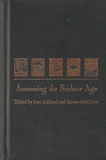 Zdjęcie oferty: Assessing the Nuclear Age