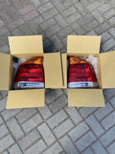Zdjęcie oferty: Opel Vectra C Lampy tył 2x zestaw prawa i lewa