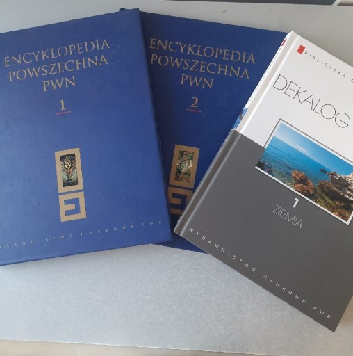 Zdjęcie oferty: Encyklopedia powszechna pwn. Tom 1+2 Dekalog Wiedz