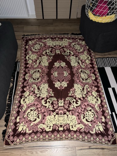 Zdjęcie oferty: Dwa kilkmy dywan na ścianę 130/175 dwustronny