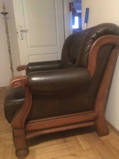 Zdjęcie oferty: Fotel dębowy ze skórzaną tapicerką