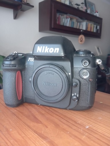 Zdjęcie oferty: NIKON F100 PLUS GRIP