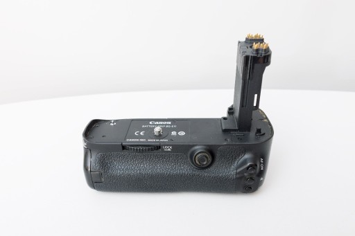 Zdjęcie oferty: Grip Canon BG-E11 oryginał do Canon 5D Mark III