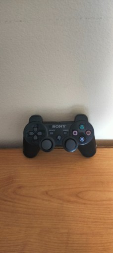 Zdjęcie oferty: Bezprzewodowy pad do Sony PS3 Dualshock 3 BDB stan