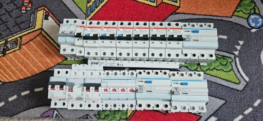 Zdjęcie oferty: Hager CDS440D, CDA425D, SBN440, CDA463D, ABB DS201 i inne