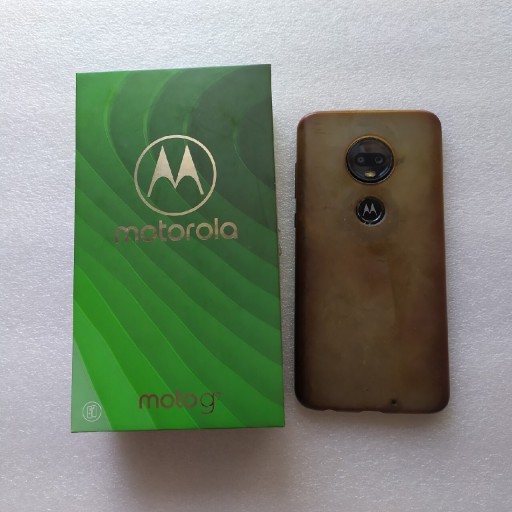 Zdjęcie oferty: Motorola G7 XT1962-5 uszkodzony wyświetlacz klapka
