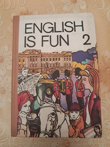 Zdjęcie oferty: English is fun nr 2  podręcznik dla szkół r 1985