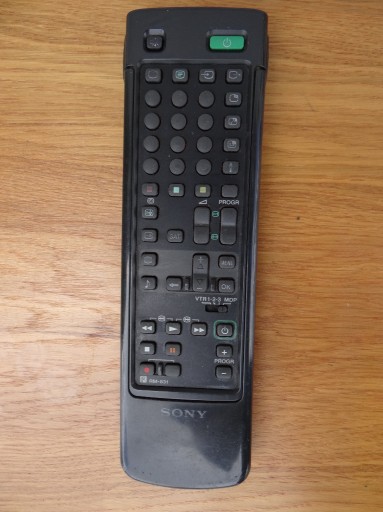 Zdjęcie oferty: Pilot Sony RM-831 magnetowid TV MiniDisc ORYGINAŁ 