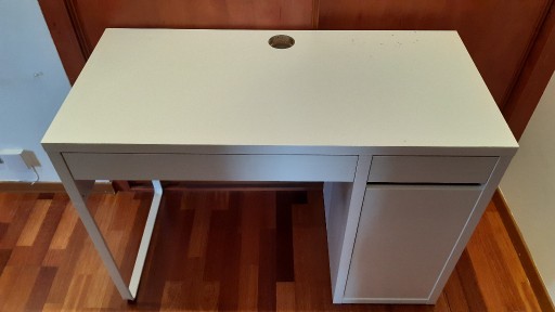 Zdjęcie oferty: Ikea MICKE biurko 105x50cm + krzesło + dodatki