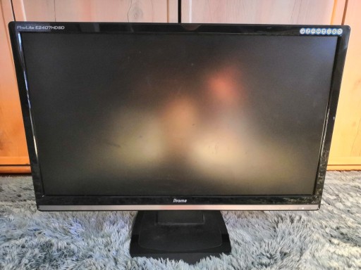 Zdjęcie oferty: Uszkodzony Iiyama ProliteE2407hdsd 24"