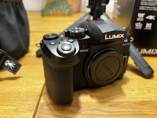 Zdjęcie oferty: Aparat Panasonic Lumix G90M + Duży zestaw.