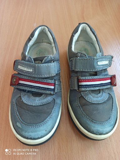 Zdjęcie oferty: Półbuty skórzane Lasocki Kids rozmiar 25