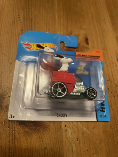 Zdjęcie oferty: Snoopy Hot Wheels City