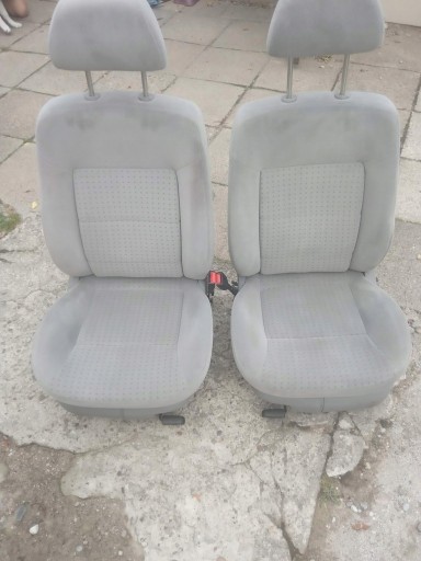 Zdjęcie oferty: Fotele VW Passat b5 grzane, przód, welur,stan bdb.