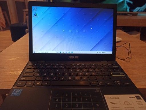 Zdjęcie oferty: Laptop Asus vivobook go e410