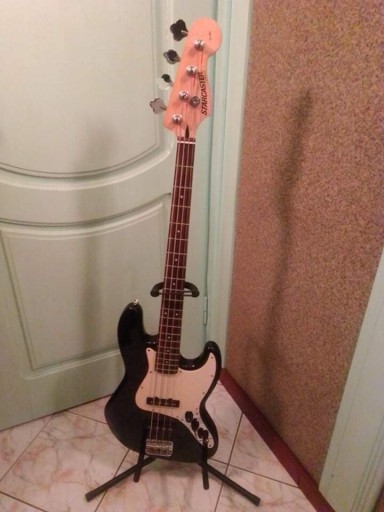 Zdjęcie oferty: Zestaw gitara + piec + dodatki