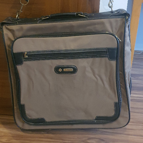 Zdjęcie oferty: torba na garnitur Samsonite