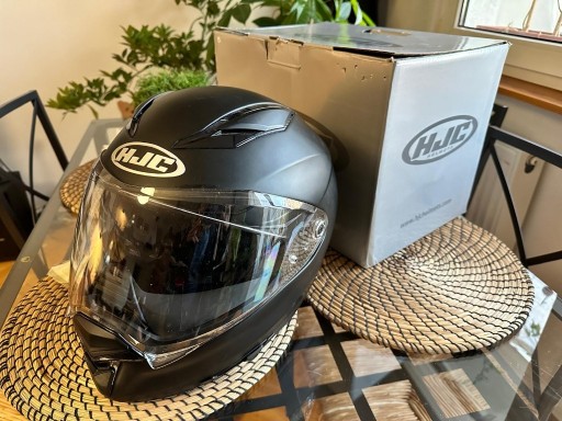 Zdjęcie oferty: Kask integralny HJC f70 XL czarny mat