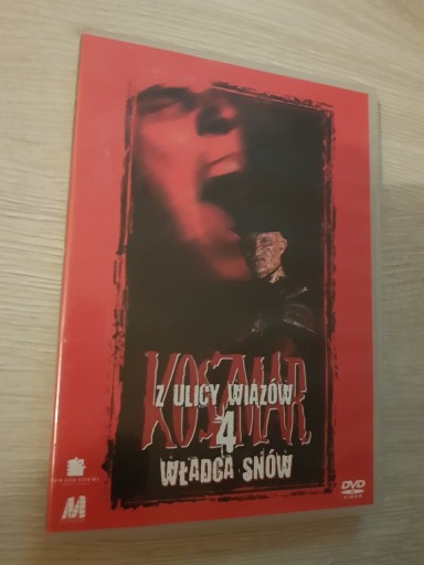 Zdjęcie oferty: KOSZMAR Z ULICY WIĄZÓW CZĘŚĆ 4 DVD POLSKI DZWIĘK.
