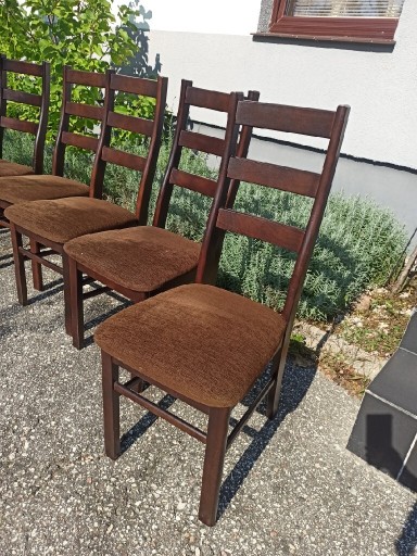 Zdjęcie oferty: Krzesło drewniane tapicerowane 