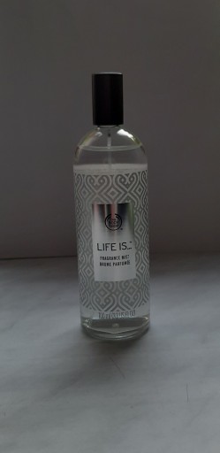 Zdjęcie oferty: THE BODY SHOP LIFE IS..." FRAGRANCE MIST mgiełka perfumowana