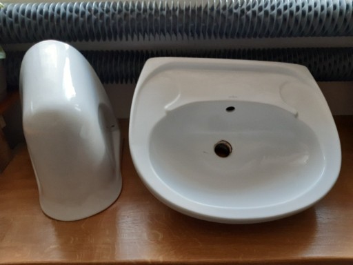 Zdjęcie oferty: Umywalka z osłoną odpływu