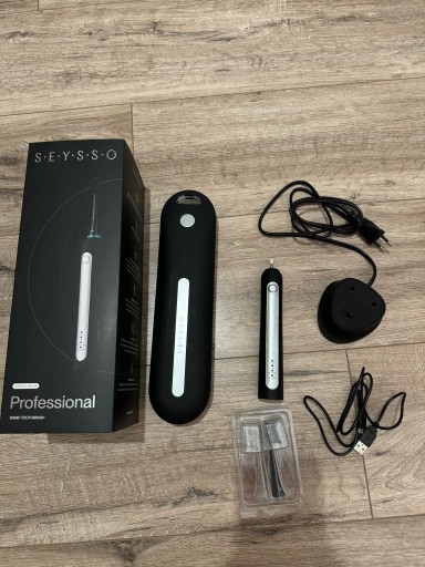 Zdjęcie oferty: Szczoteczka soniczna Seysso Carbon Professional