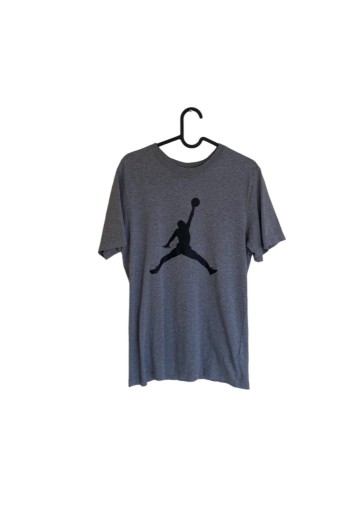 Zdjęcie oferty: Air Jordan t-shirt, rozmiar M, stan bardzo dobry