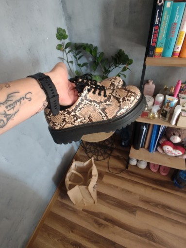 Zdjęcie oferty: Buty cropp 39 jak nowe