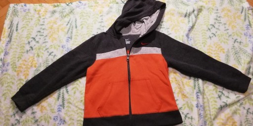 Zdjęcie oferty: Bluza Nike rozm 122-128