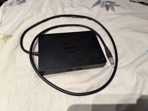 Zdjęcie oferty: Stacja dokująca Dell WD15 K17A uszkodzony kabel.