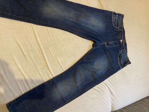 Zdjęcie oferty: Sprzedam oryginalne spodnie jeansowe Armani 