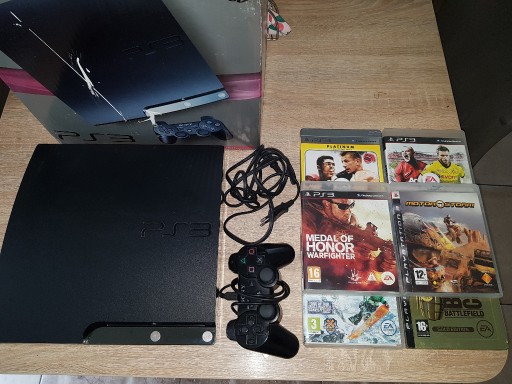 Zdjęcie oferty: Konsola Sony PlayStation 3 Pad 10gier ps3