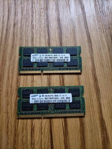 Zdjęcie oferty: Pamięć Samsung 2x2GB 2Rx8 PC3 8500S 07-10F2