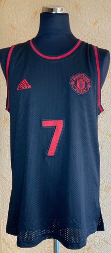 Zdjęcie oferty: Koszulka Manchester United 7 Adidas roz. M