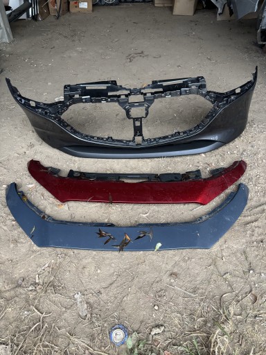 Zdjęcie oferty: Nosek listwa mazda 3 BP